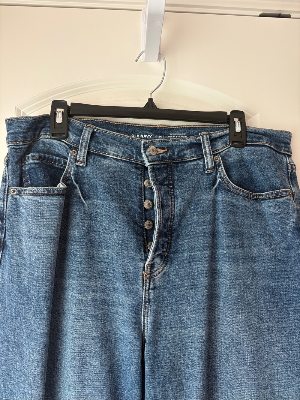 Old Navy Women's Extra High-Rise Button-Fly Jeans - Size 14 - Picture 5 of 8